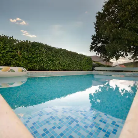 Mima Pool Retreat Lovreć