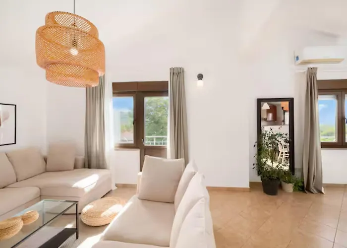 Villa Mima Pool Retreat Lovreć