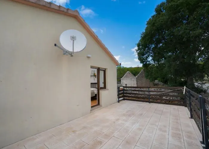 Villa Mima Pool Retreat Lovreć