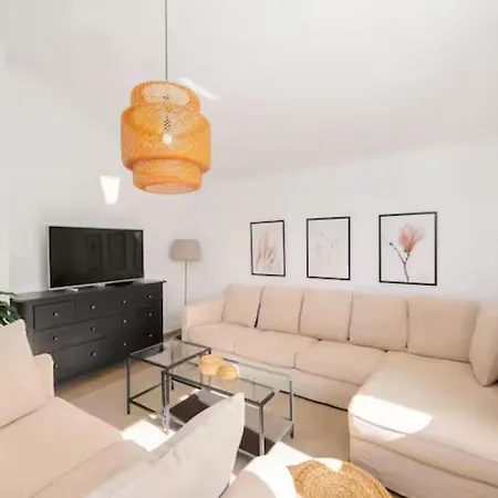 Mima Pool Retreat Opanci