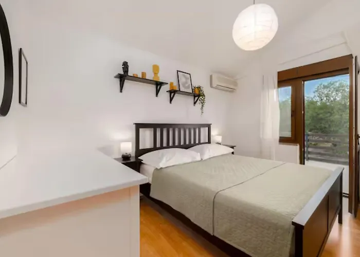 Mima Pool Retreat Willa